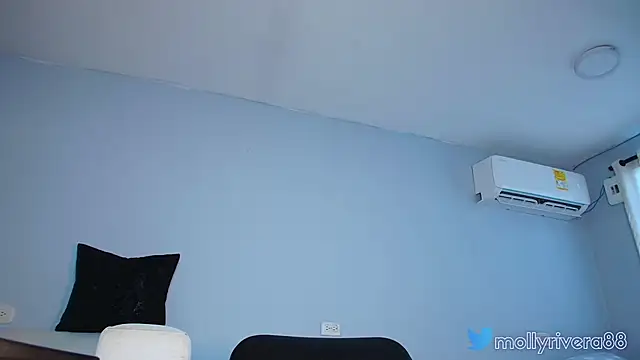 Snapshot of mollyrivera chatting on 22, 9, 2025 mollyrivera online show from 22, 9, 2025