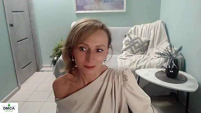 HornyMilf 777 online show from 1, 7, 2026