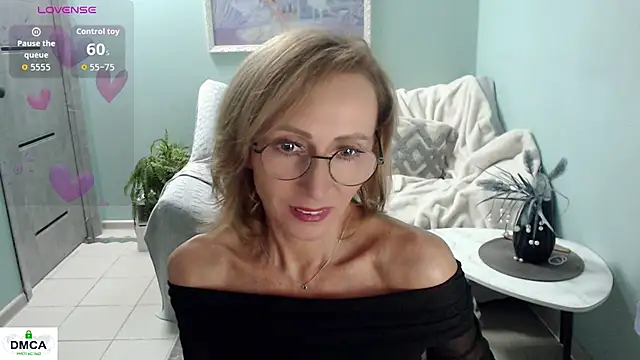 HornyMilf 777 online show from 18, 7, 2026