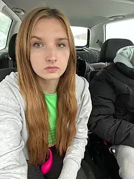 Snapshot of AnnyBelle_ chatting on 5, 1, 2025 AnnyBelle online show from 5, 1, 2025