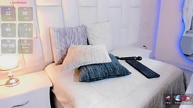 Snapshot of andrea_alvarz chatting on 21, 12, 2025 andrea alvarz online show from 21, 12, 2025