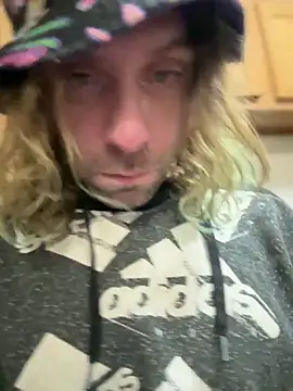 4kUsh2Fashion0 online show from 21, 12, 2024