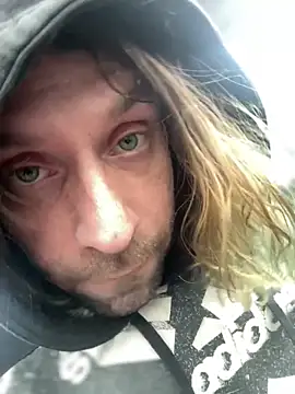 4kUsh2Fashion0 online show from 24, 12, 2024