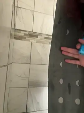 4kUsh2Fashion0 online show from 15, 2, 2025