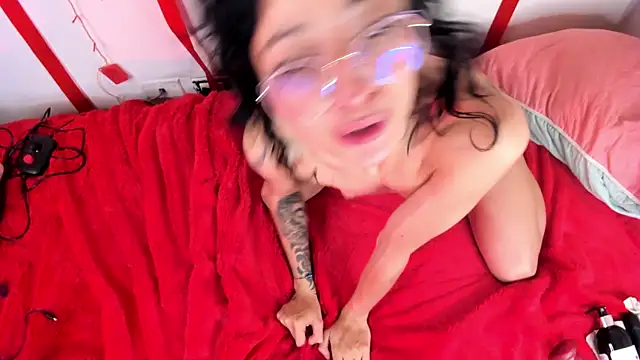 Snapshot of Cloe_Leee chatting on 7, 2, 2025 Cloe Leee online show from 7, 2, 2025