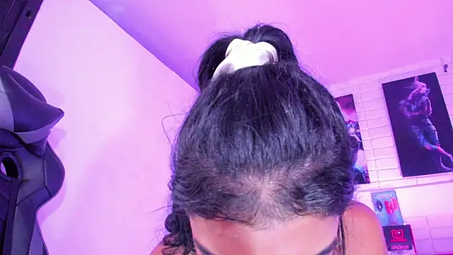 Alahia Rodriguez online show from 17, 2, 2025