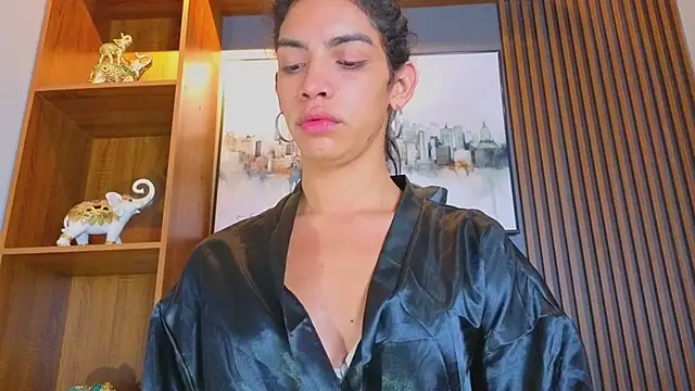 Snapshot of Alahia_Rodriguez chatting on 15, 5, 2026 Alahia Rodriguez online show from 15, 5, 2026