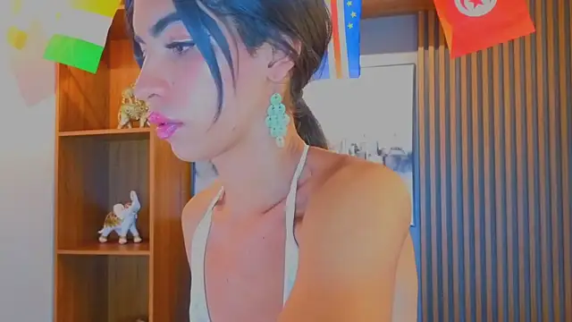 Alahia Rodriguez online show from 16, 7, 2026