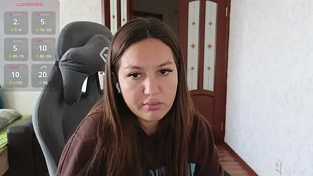 Snapshot of Nelly_Fischer chatting on 14, 12, 2024 Nelly Fischer online show from 14, 12, 2024