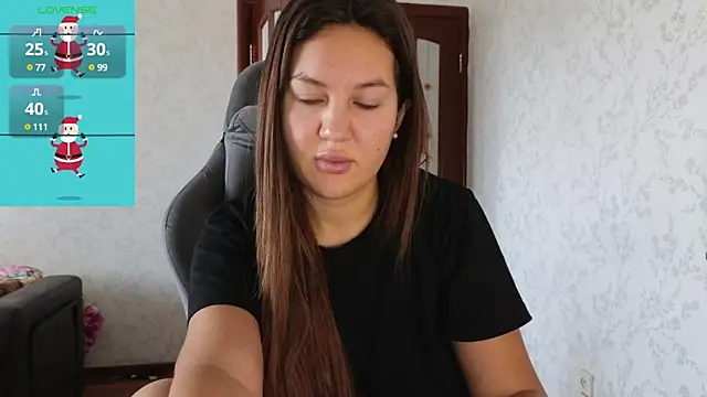 Snapshot of Nelly_Fischer chatting on 7, 1, 2025 Nelly Fischer online show from 7, 1, 2025