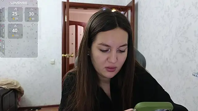 Snapshot of Nelly_Fischer chatting on 8, 1, 2025 Nelly Fischer online show from 8, 1, 2025