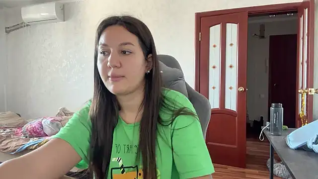 Snapshot of Nelly_Fischer chatting on 17, 2, 2025 Nelly Fischer online show from 17, 2, 2025