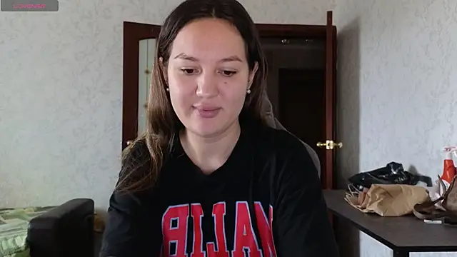 Nelly Fischer online show from 14, 4, 2026