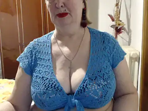 Snapshot of Secretfox chatting on 24, 2, 2025 Secretfox online show from 24, 2, 2025