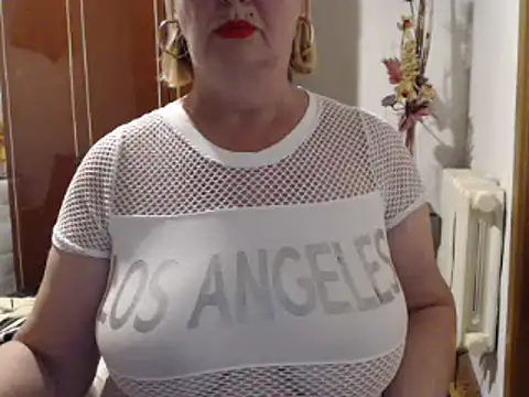 Snapshot of Secretfox chatting on 25, 9, 2025 Secretfox online show from 25, 9, 2025