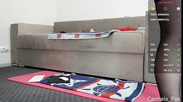 Carmela fox online show from 15, 10, 2025