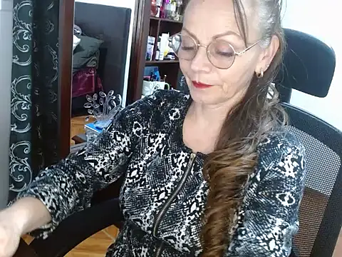 asleycavta online show from 11, 11, 2025