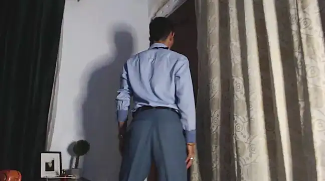 HomeAloneK online show from 10, 2, 2025