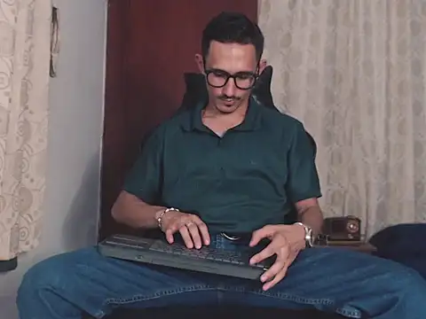 HomeAloneK online show from 16, 10, 2025