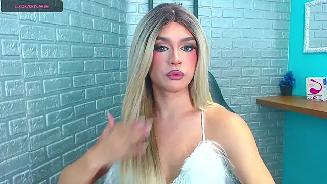 Snapshot of Mike_Nourr chatting on 24, 9, 2025 Mike Nourr online show from 24, 9, 2025