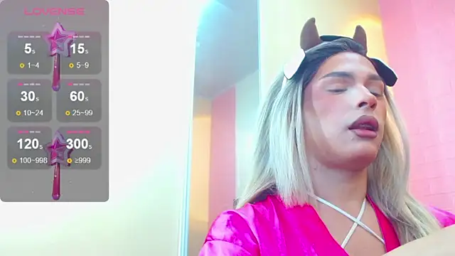 Snapshot of Mike_Nourr chatting on 27, 9, 2025 Mike Nourr online show from 27, 9, 2025