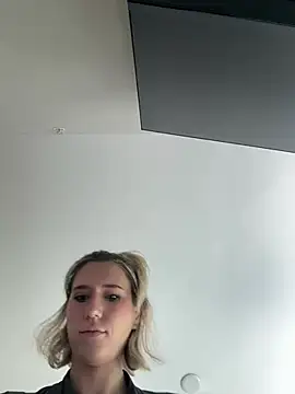 xoxoxjenn online show from 6, 7, 2026