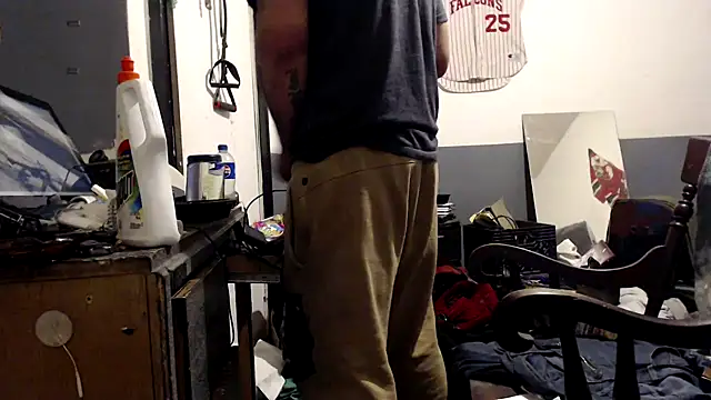 Snapshot of sledge901 chatting on 25, 11, 2025 sledge901 online show from 25, 11, 2025