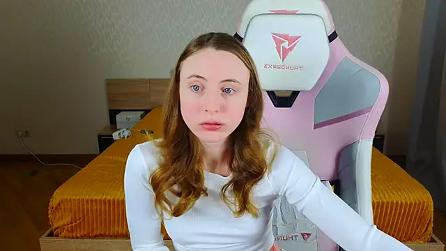 Cowell Adelina online show from 15, 12, 2025