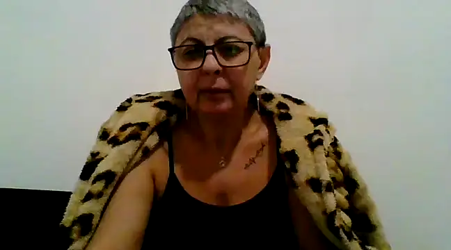 Snapshot of roseblak42 chatting on 20, 2, 2025 roseblak42 online show from 20, 2, 2025