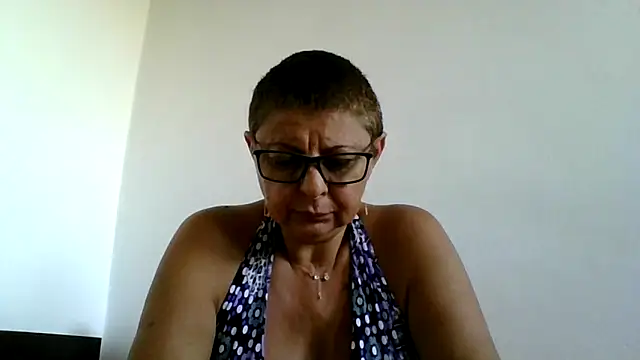 Snapshot of roseblak42 chatting on 16, 9, 2025 roseblak42 online show from 16, 9, 2025