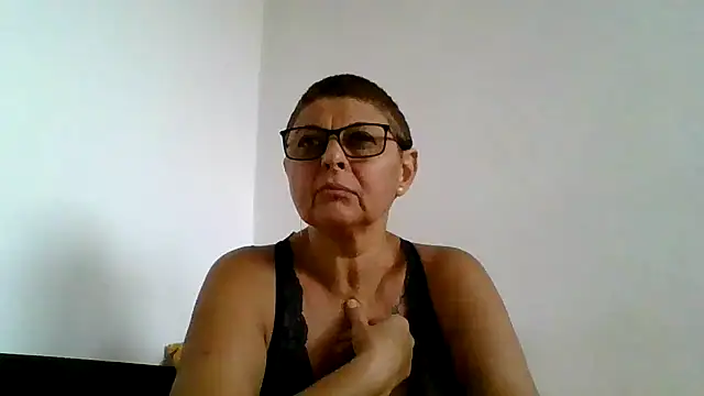 Snapshot of roseblak42 chatting on 20, 9, 2025 roseblak42 online show from 20, 9, 2025
