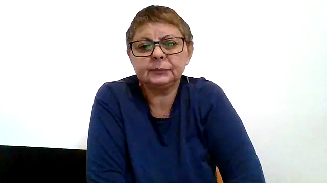 Snapshot of roseblak42 chatting on 9, 10, 2025 roseblak42 online show from 9, 10, 2025