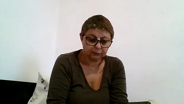 Snapshot of roseblak42 chatting on 13, 10, 2025 roseblak42 online show from 13, 10, 2025