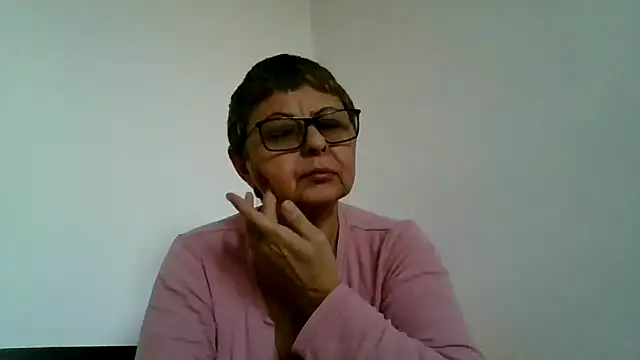 Snapshot of roseblak42 chatting on 22, 10, 2025 roseblak42 online show from 22, 10, 2025