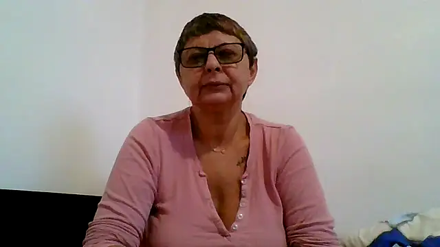 Snapshot of roseblak42 chatting on 30, 10, 2025 roseblak42 online show from 30, 10, 2025