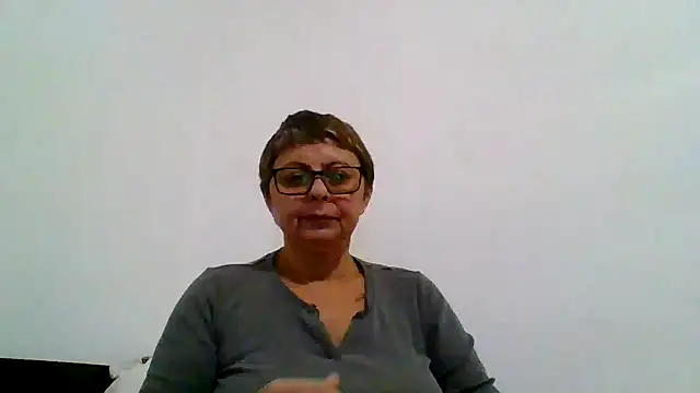 roseblak42 online show from 6, 11, 2025