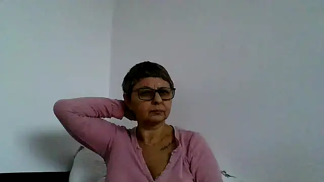 roseblak42 online show from 8, 11, 2025