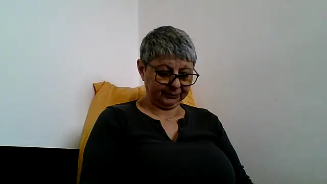 roseblak42 online show from 25, 2, 2026