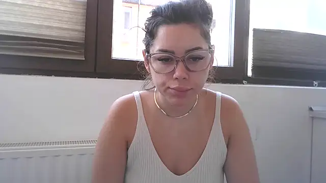 LovelyJulliette online show from 6, 11, 2025