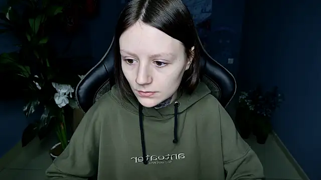 VeliraBraitberg online show from 22, 3, 2025