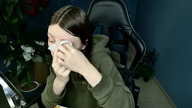 VeliraBraitberg online show from 23, 3, 2025