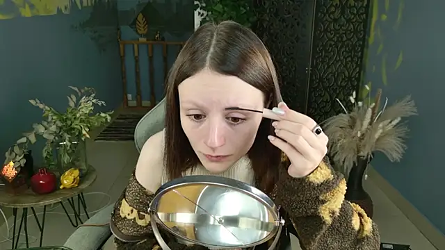 VeliraBraitberg online show from 17, 9, 2025