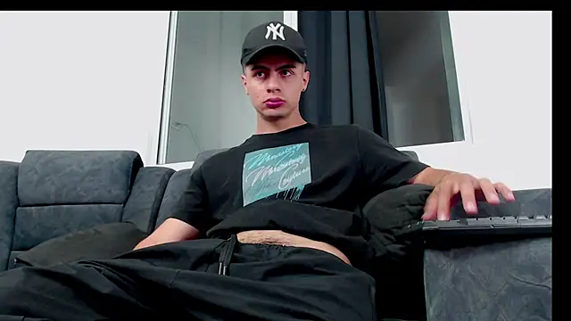 Stiven CL online show from 18, 9, 2025