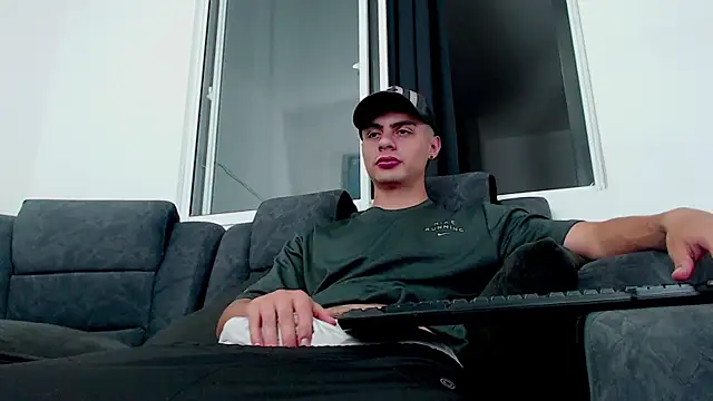 Stiven CL online show from 16, 10, 2025