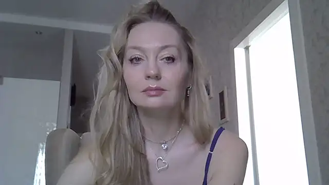 ZarinaSwift online show from 4, 4, 2026