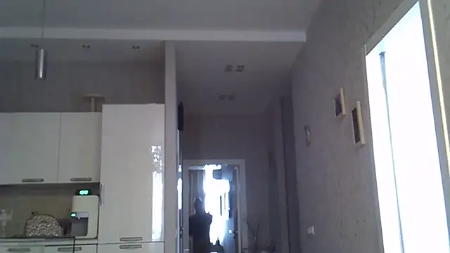 ZarinaSwift online show from 13, 5, 2026