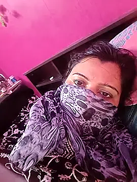 Snapshot of RESHMA_21 chatting on 2, 10, 2025 RESHMA 21 online show from 2, 10, 2025