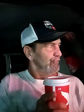 Hotbodyscottie online show from 18, 12, 2024