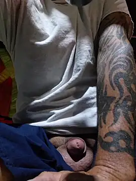 Hotbodyscottie online show from 4, 5, 2026
