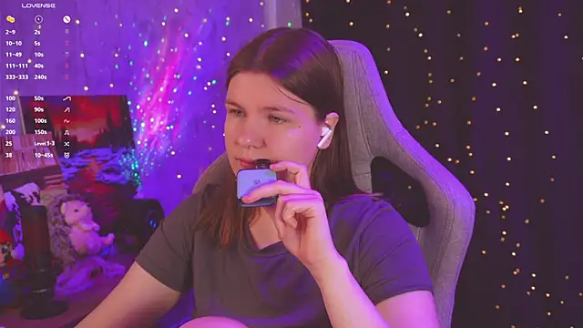 cuteamberlyyy online show from 3, 8, 2026